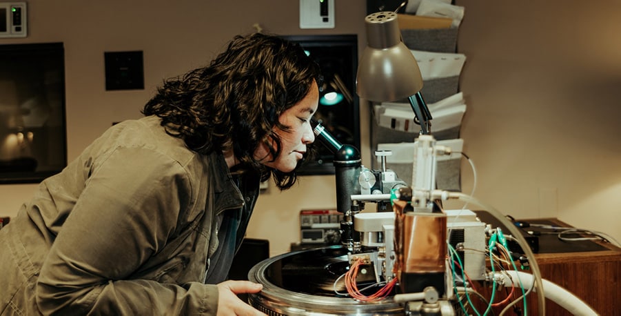 mastering engineer Jett Galindo cutting vinyl